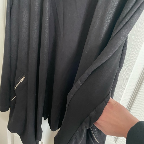Black draped jacket - Picture 3 of 14